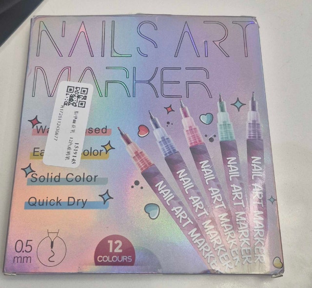 NAILS ART MARKERS SET
