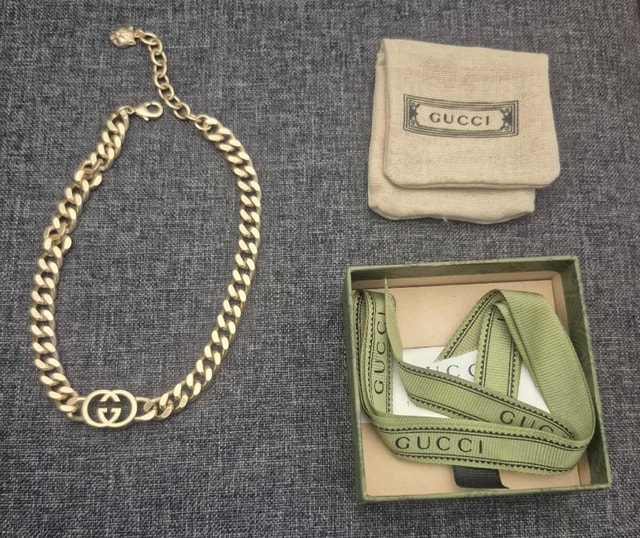 Gucci - Golden Brass Interlocking G Choker Necklace - photo 3