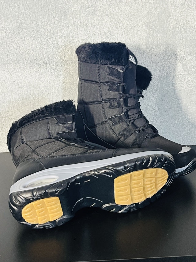 Women’s Winter Boots-Size 9 - photo 5