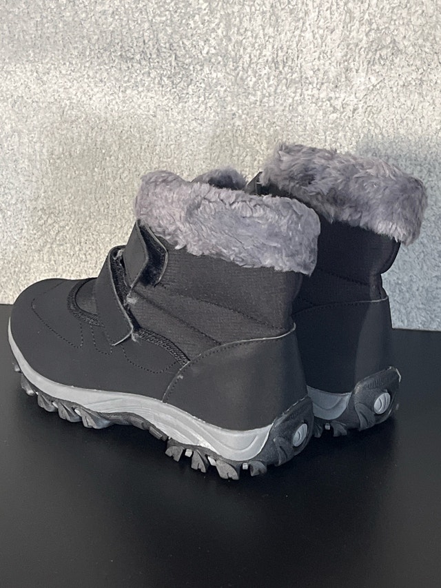 Winter Boots-Size 7 - photo 4