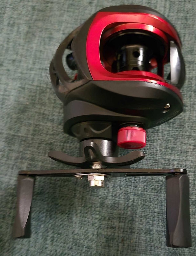 Baitcasting Reel - photo 2