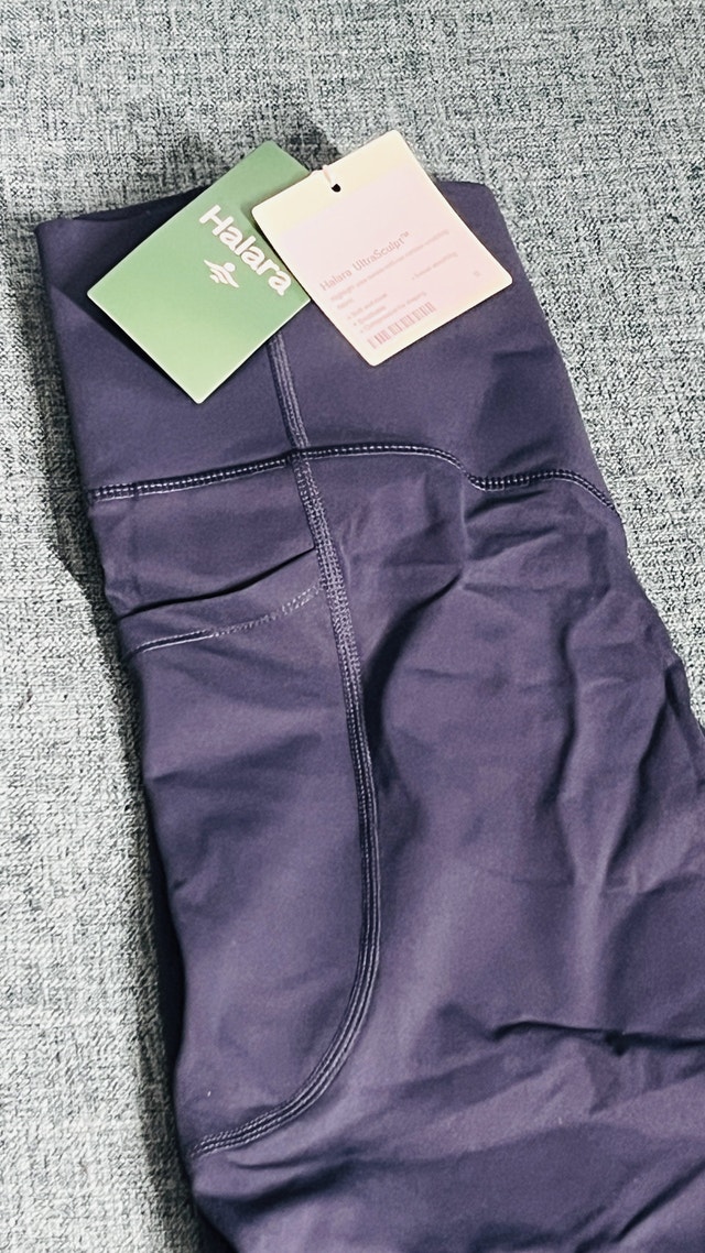 Halara Leggings-Size M - photo 3
