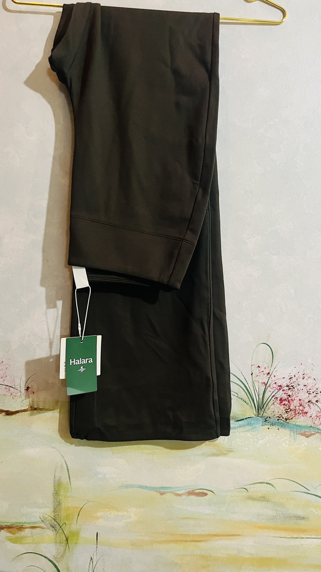 Green Halara Pants-Size M
