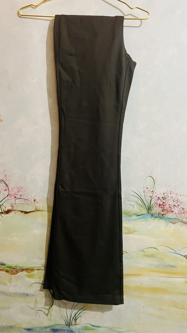 Green Halara Pants-Size M - photo 2