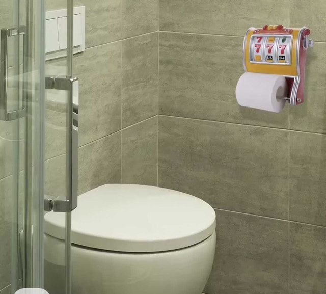 Slot Machine Toilet Paper Holder - photo 2