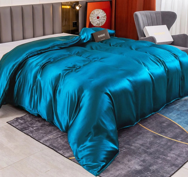 Silksilky Teal Duvet Cover with fitted sheet-King