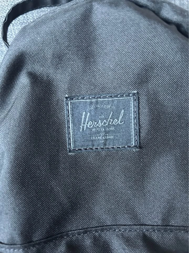 Hershel - Black Small Backpack - photo 2