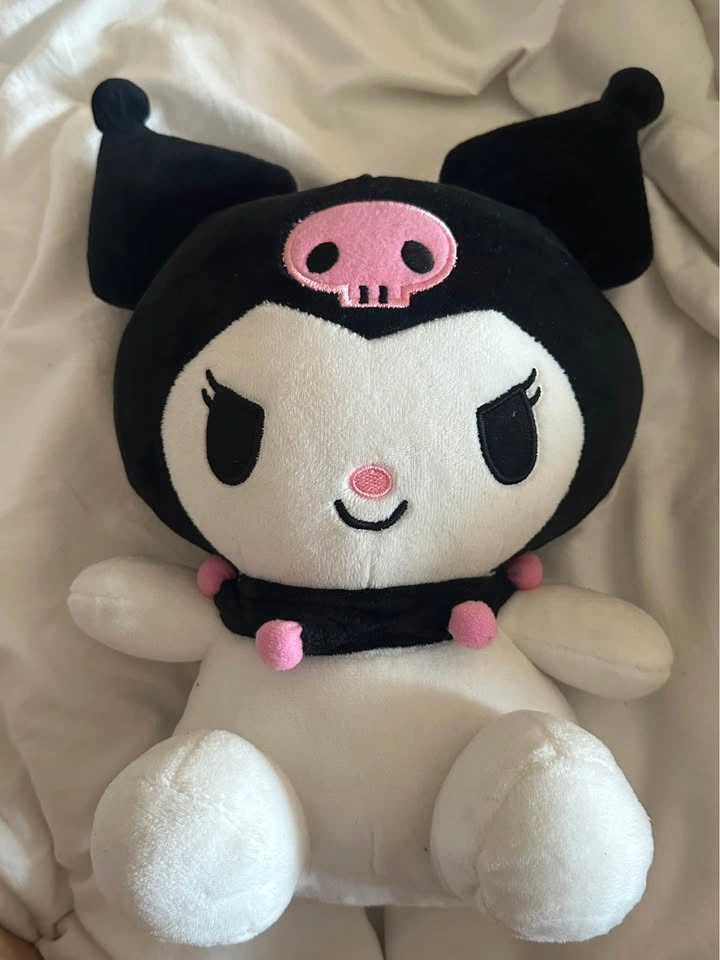 Sanrio plushies - photo 4