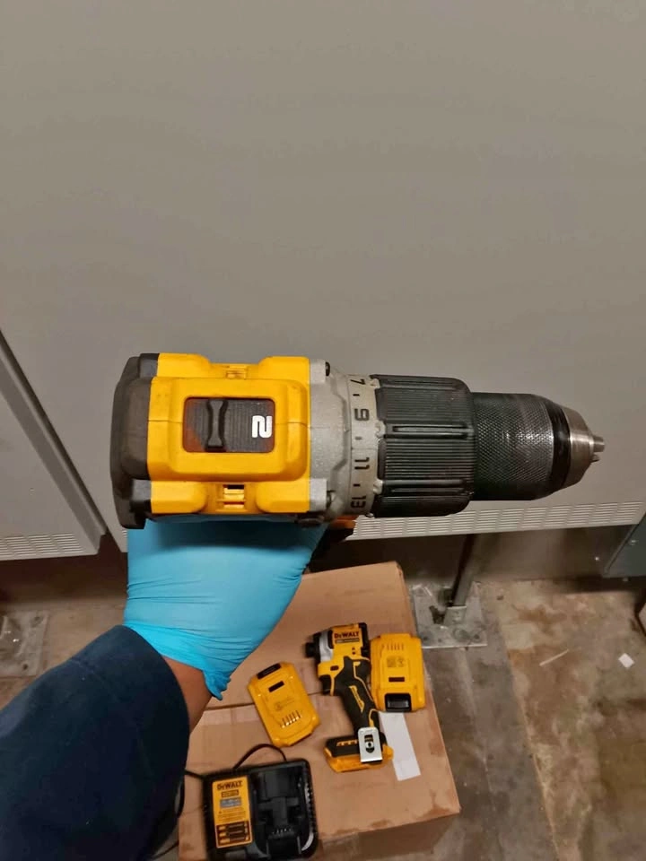 DEWALT 20V MAX XR DCD805 Hammer Drill