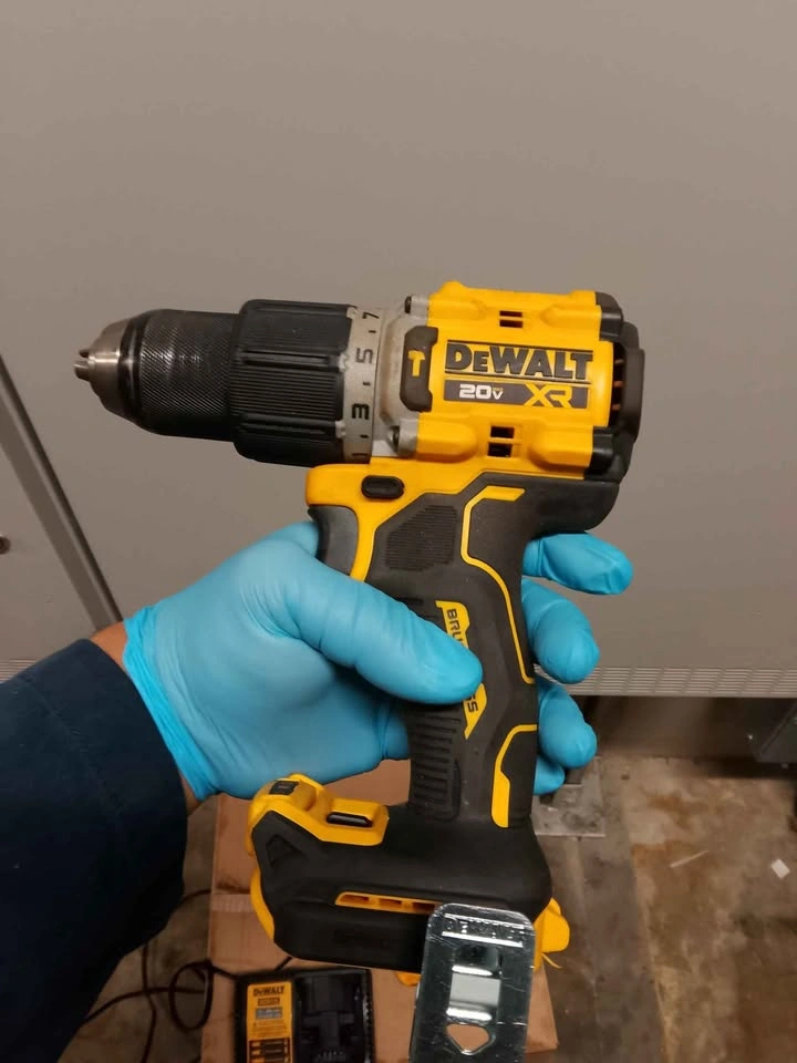 DEWALT 20V MAX XR DCD805 Hammer Drill - photo 3