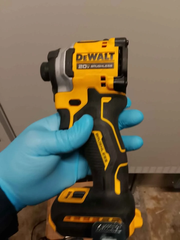 DeWalt DCF850 20V Brushless Impact Driver - photo 2
