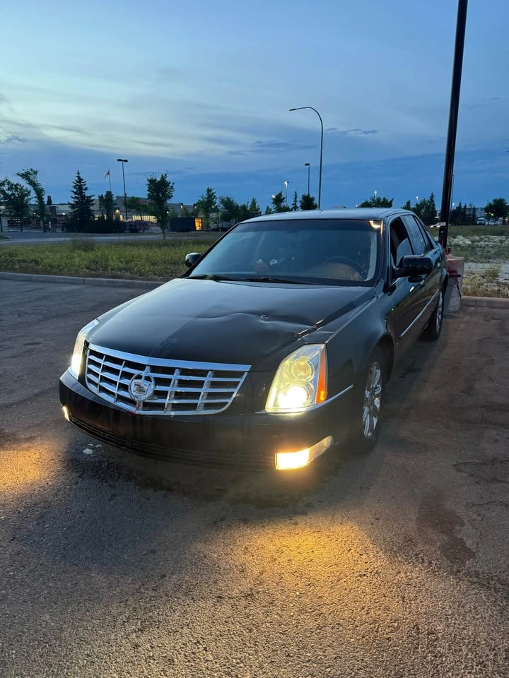2008 Cadillac DTS - photo 2
