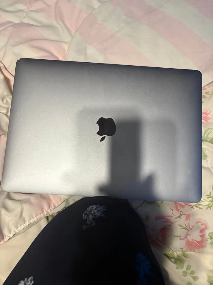 MacBook Pro 2017 13 inch - photo 3