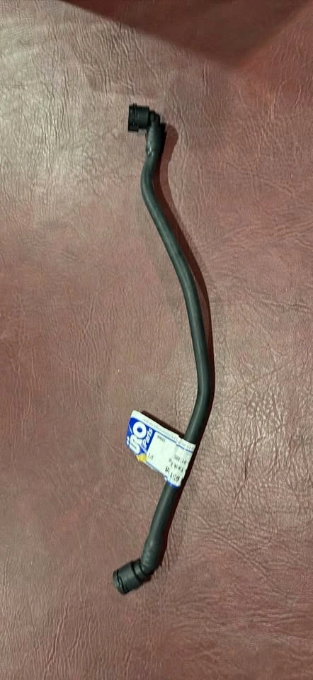 ÜRO Parts coolant hose