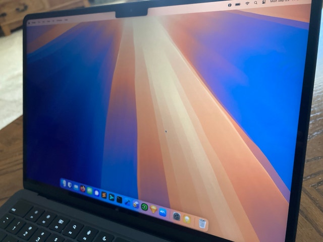 M2 MacBook Air 2022 - photo 3