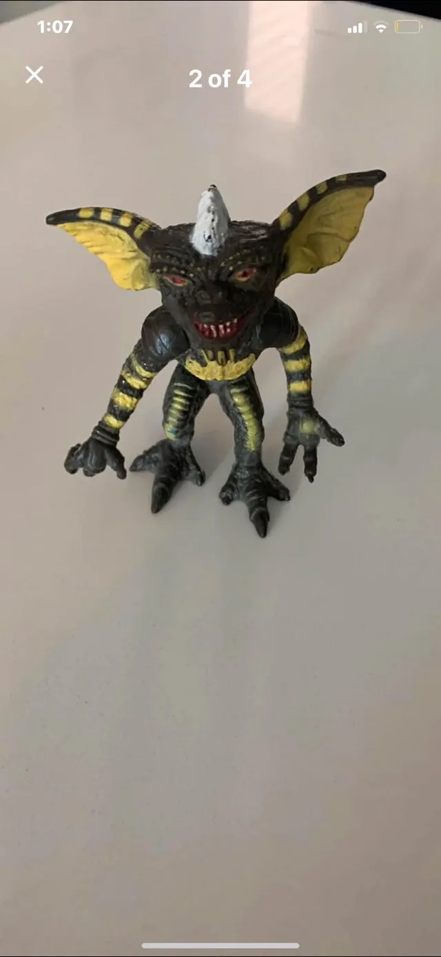 VINTAGE GREMLINS MOVIE ACTION FIGURE image indicator(2)