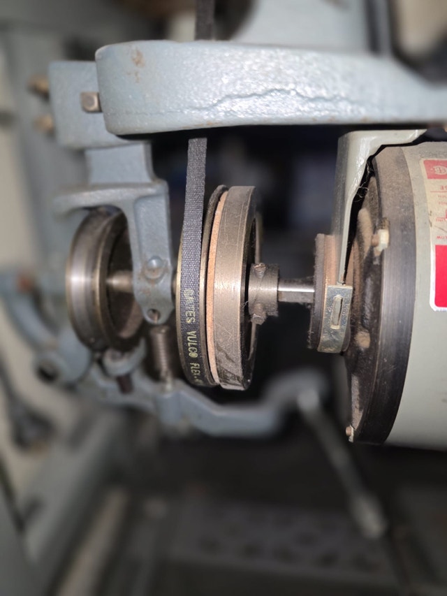 Juki Industrial Sewing Machine - photo 2