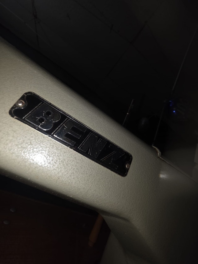 Juki Industrial Sewing Machine - photo 3