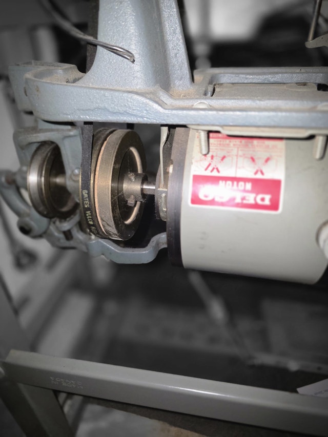 Juki Industrial Sewing Machine - photo 4