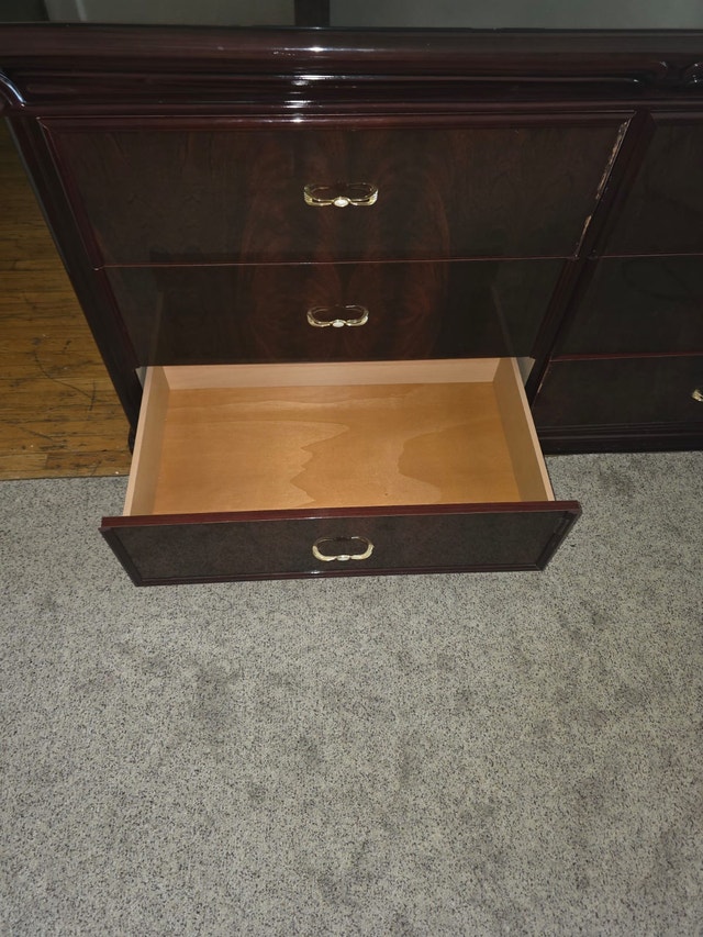 Dresser with Mirror - photo 5