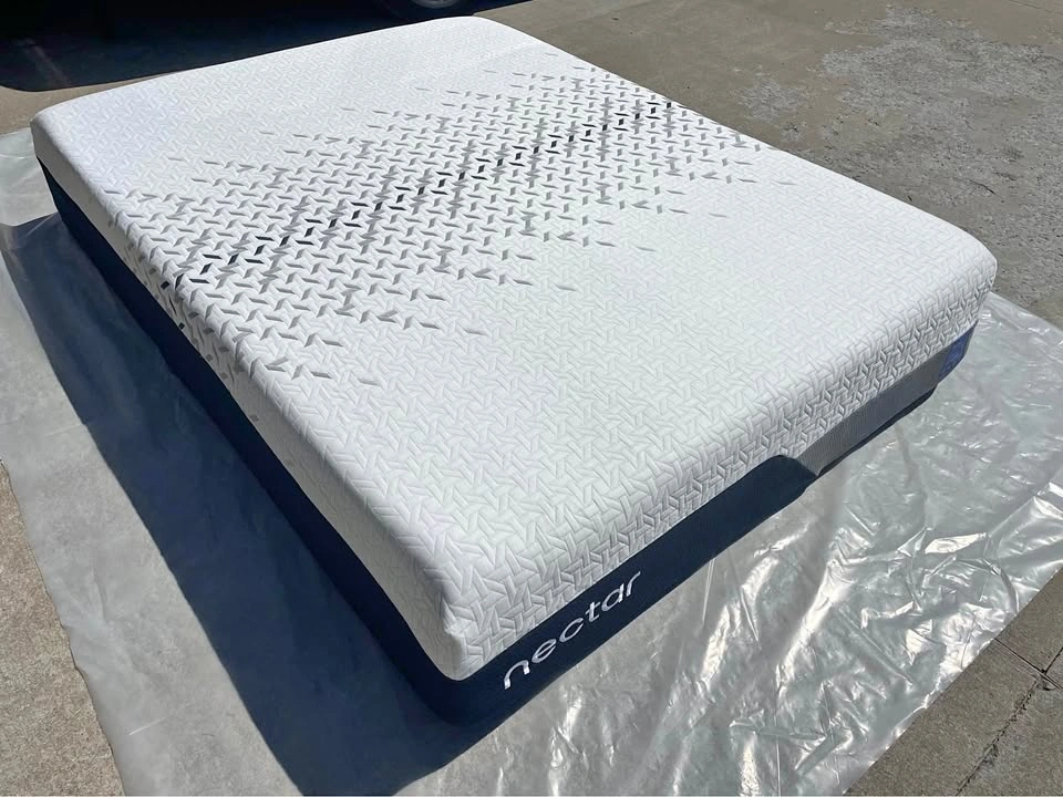 Nectar Luxe Memory Foam Queen Mattress, Basically New
