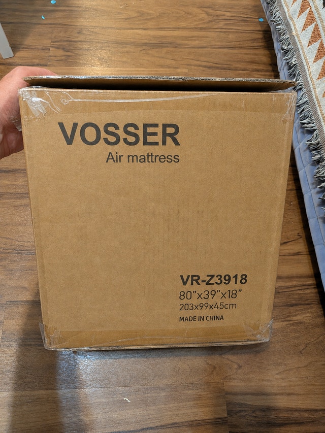 Twin XL Air Mattress with Built-In Pump – NEW