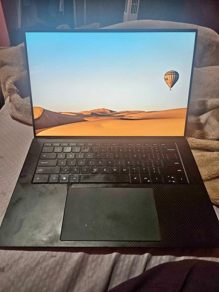 Dell Precision 5560 Workstation 15.6" i7-11850H / RTX A2000