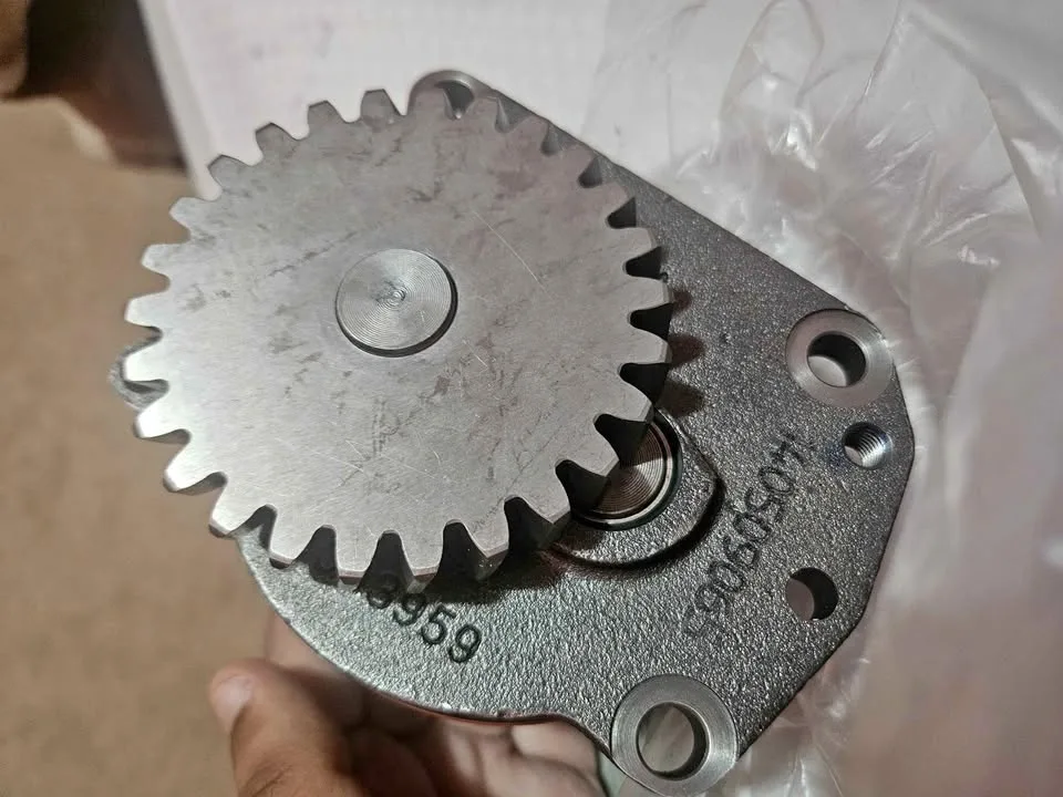Genuine Cummins Engine Lube Oil Pump (4003950 / 4003957)