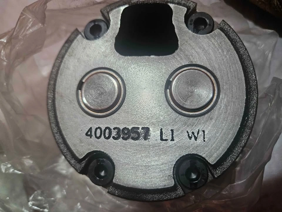 Genuine Cummins Engine Lube Oil Pump (4003950 / 4003957) - photo 4
