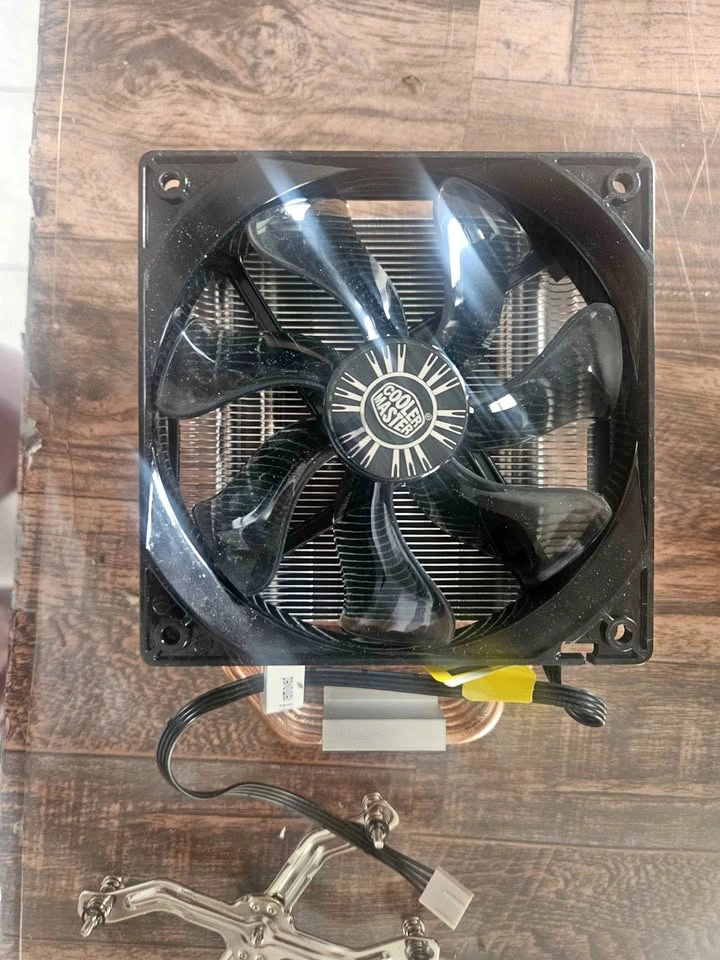 Cooler Master Hyper 212 EVO CPU Cooler - Universal Intel/AMD