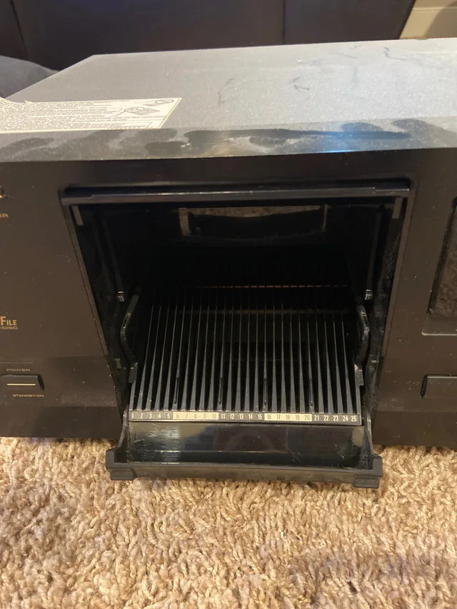 Pioneer PD-F407 25 disc CD changer image indicator(6)