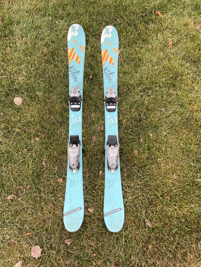 Salomon Kitten 111 cm skiis thumbnail