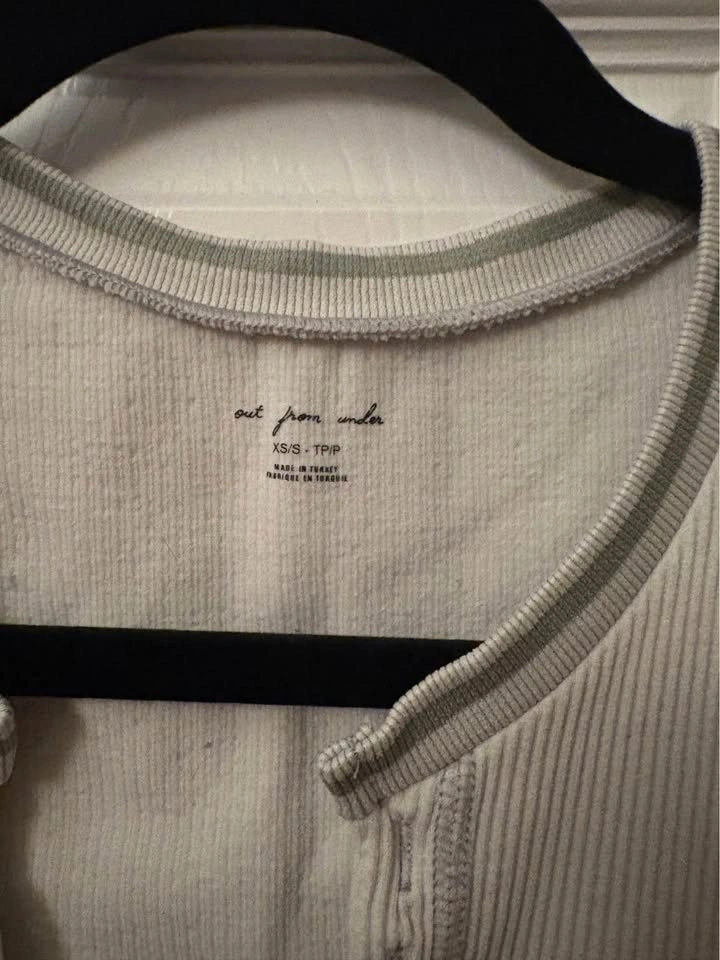 Urban Outfitters White Ribbed V-Notch Crop Top -XS/S - photo 4