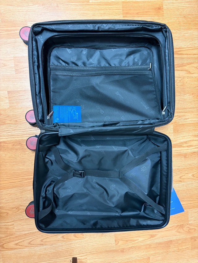 Zitahli Red Luggage Set 20” 24” 28” - Brand New TSA Lock - photo 3