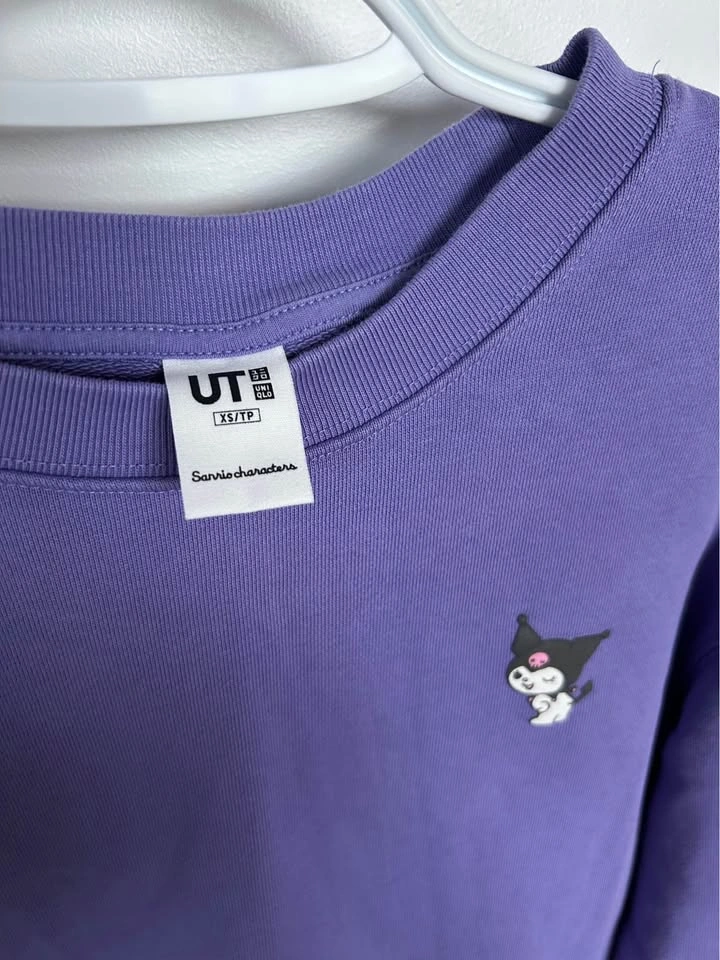 Uniqlo - Sanrio Kuromi Crewneck Sweater (XS) - photo 2