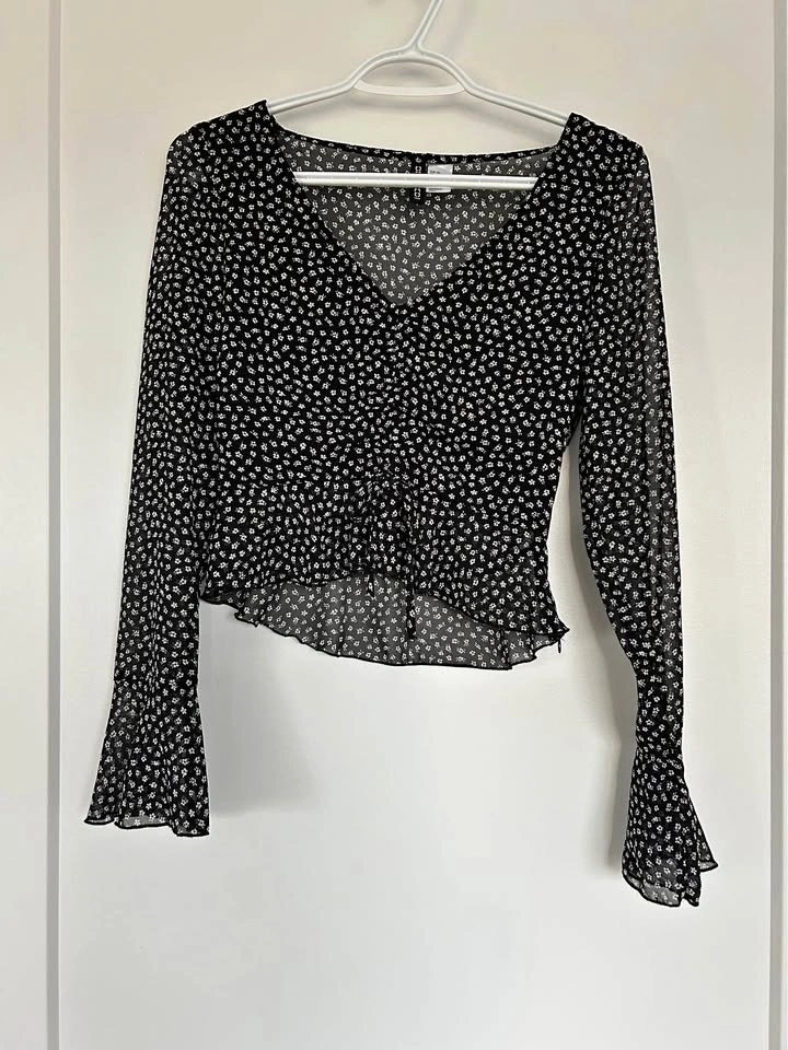 H&M - Black Floral Blouse (XS)
