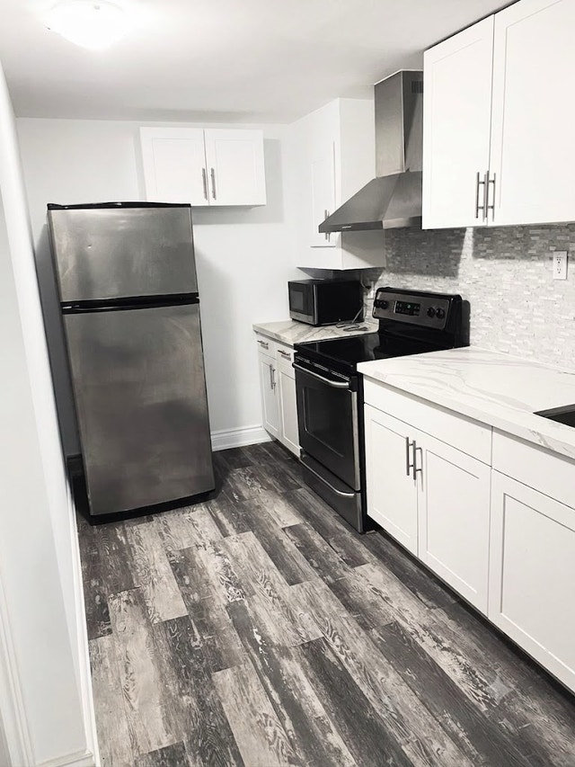 Large room for rent available immediately - photo 4