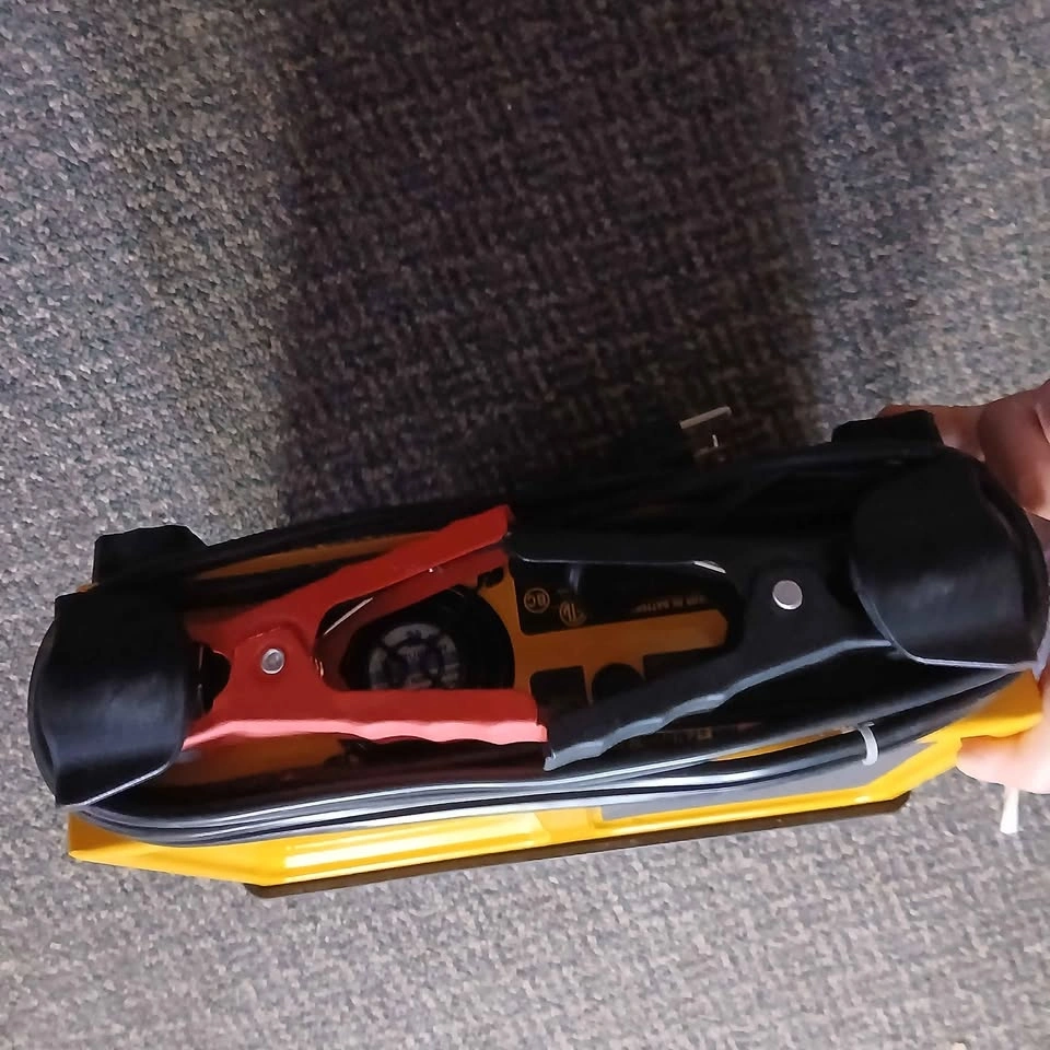 DEWALT 30 Amp Multi Bank Portable Car Battery Charger - photo 4