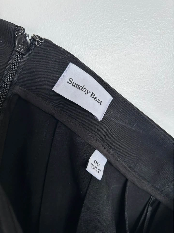 Aritzia Sunday Best - Black & White Skirts (00) - photo 2