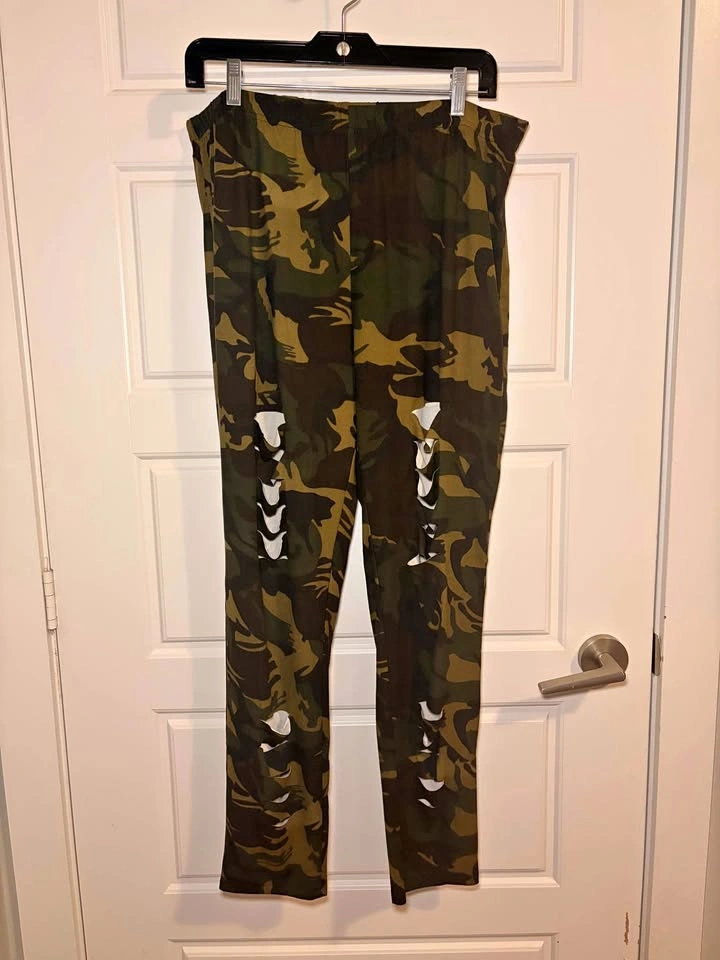 👖Curve Camouflage Ripped Leggings | NEW | Size 3XL