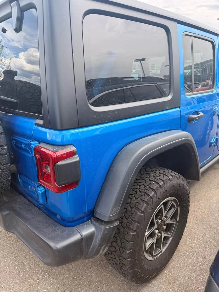 2025 Blue Jeep Wrangler Rubicon 4-Door - photo 4