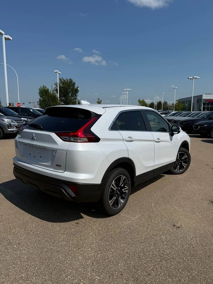 2026 Mitsubishi Eclipse Cross ES AWD - photo 3