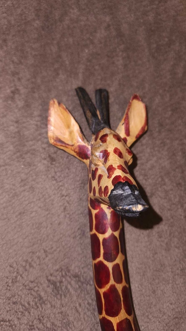 Hand Carved Giraffe - photo 2
