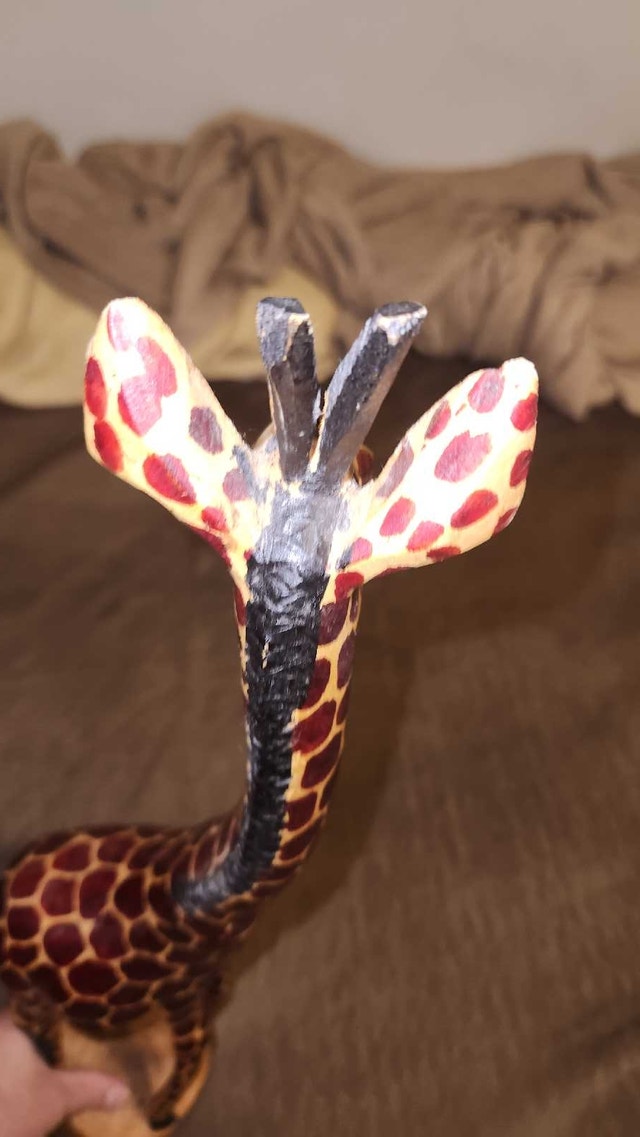Hand Carved Giraffe - photo 4