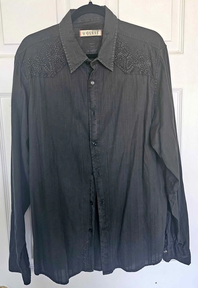 GUESS Vintage Men's Large Back Cross Embroidered Shirt - Size XL