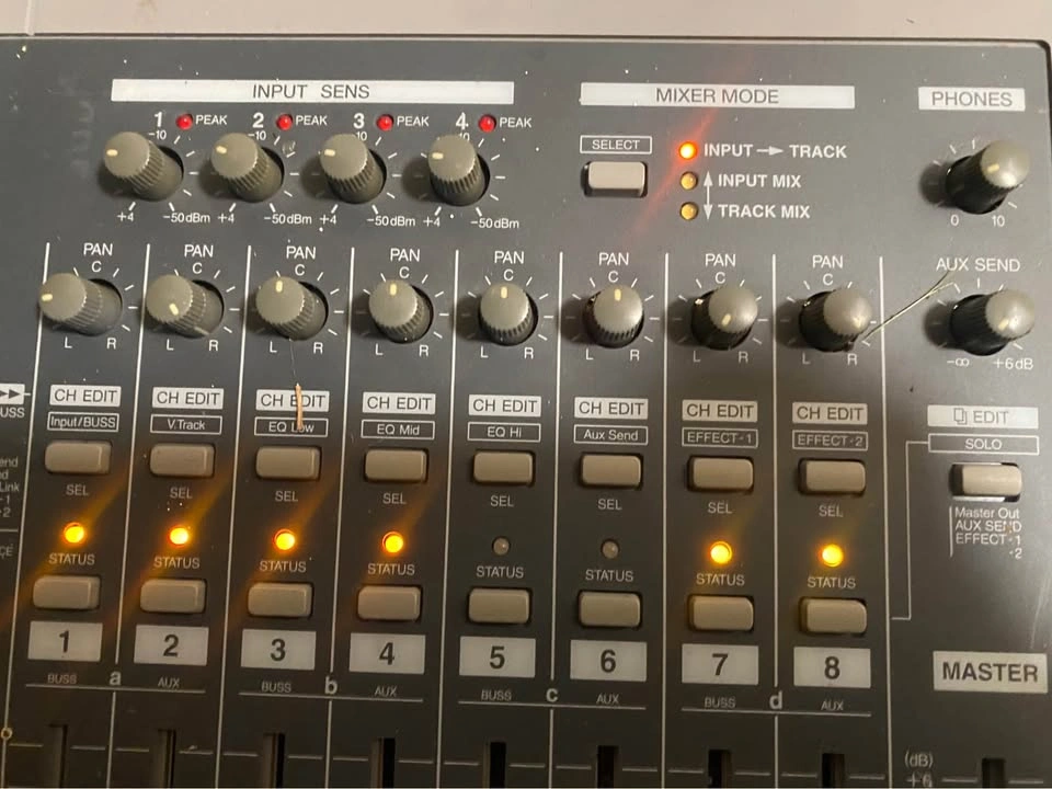 VS-880 Digital Studio Workstation w/Power Cable - photo 2