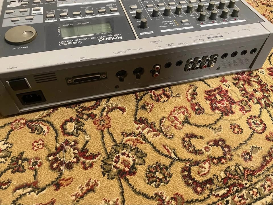 VS-880 Digital Studio Workstation w/Power Cable - photo 4