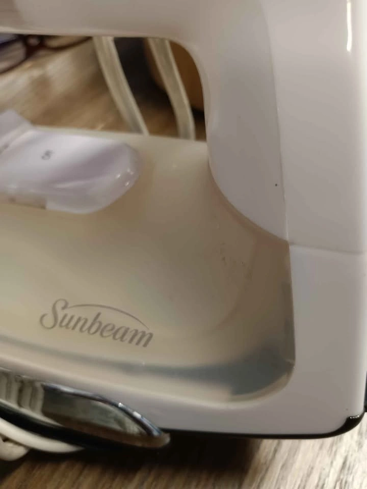 Sunbeam Steam Iron - photo 2