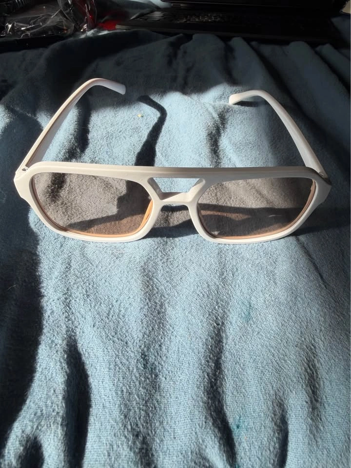 Y2K Retro Aviator Sunglasses – Brand New – Multiple Colors - photo 2