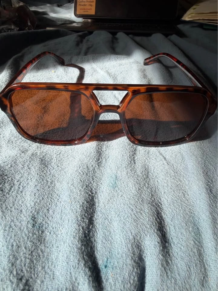 Y2K Retro Aviator Sunglasses – Brand New – Multiple Colors - photo 2